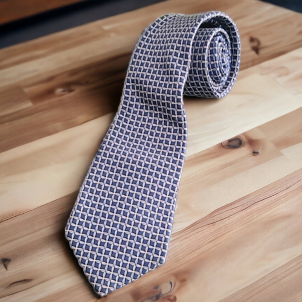 VINTAGE VALENTINO Silk Tie Chainlink Mens Suit Retro Abstract Luxury Collectible - Picture 15 of 16